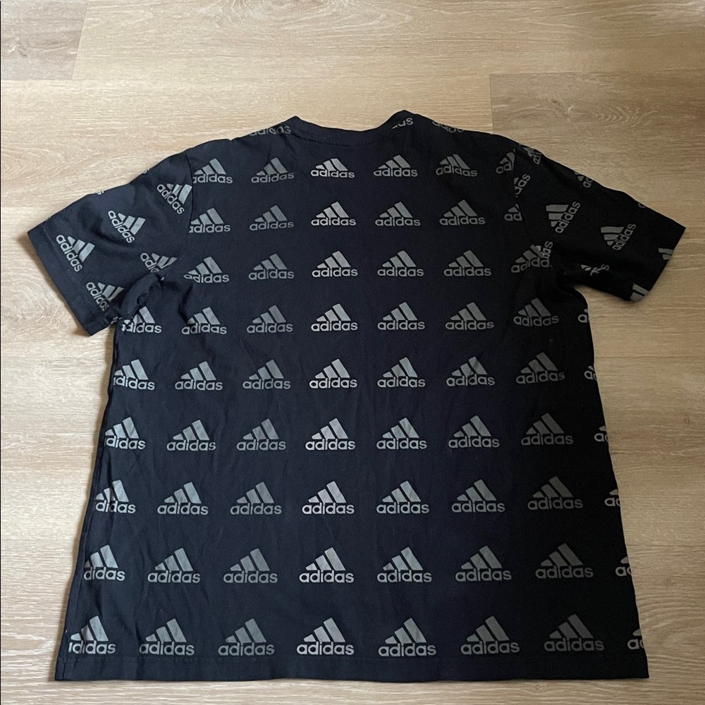 Adidas all over print tee - Picture 5 of 5